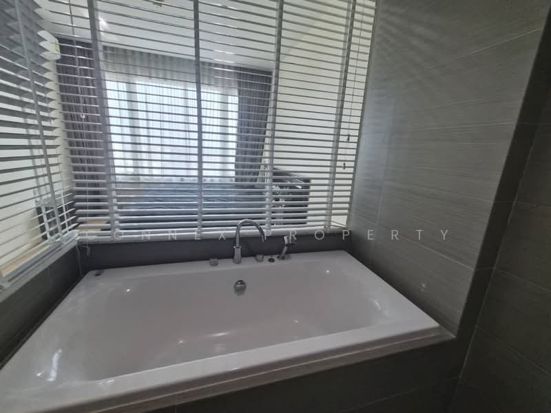 Siri At Sukhumvit, Bangkok, 902 Sukhumvit Road, Phra Kanong, Khlong Toei, Bangkok, 2 Bedrooms, 70 sqm, Condo For Rent, by Connex Property, 500333722 - DDproperty.com