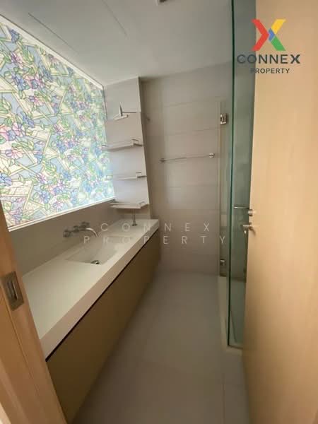 Siri At Sukhumvit, Bangkok, 902 Sukhumvit Road, Phra Kanong, Khlong Toei, Bangkok, 1 Bedroom, 52 sqm, Condo For Rent, by Connex Property, 500333732 - DDproperty.com