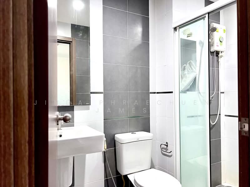 The Base Sukhumvit 77, Bangkok, 289 Sukhumvit 77 Road, Phra Kanong Nua, Watthana, Bangkok, 1 Bedroom, 30 sqm, Condo For Rent, by Jinda phraechuen James, 500333733 - DDproperty.com