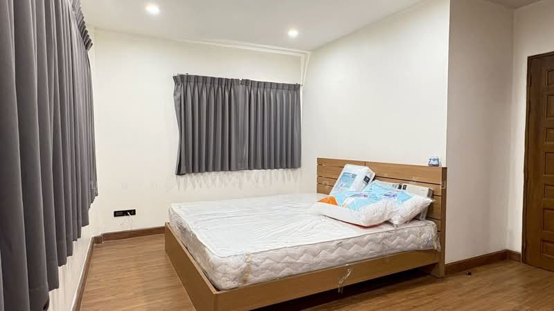 รีโนเวทใหม่ ซ.อุดมสุข 58 ให้เช่าทาวน์โฮม 2 ชั้น ม.รังสิยา บ้านสวย เฟอร์ครบ ทำเลดี พร้อมอยู่, กรุงเทพ, สุขุมวิท 103, บางจาก, พระโขนง, กรุงเทพ, 150 ตร.ม., ทาวน์เฮ้าส์ ให้เช่า, โดย บุษบา รัตนวงษ์ชัย, 500333738 - DDproperty.com