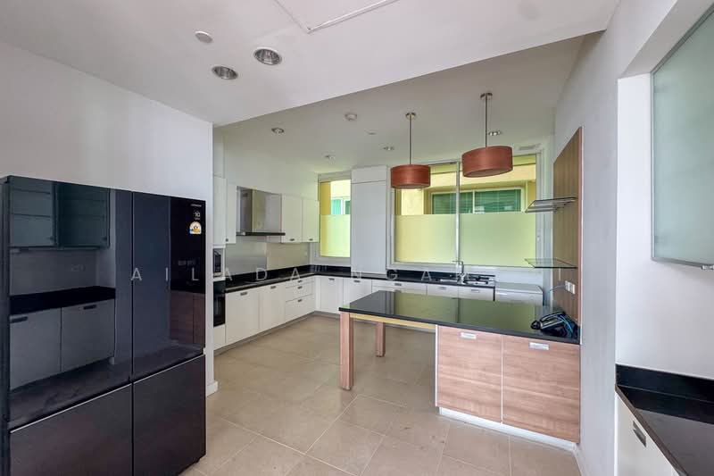 Baan Jamjuree, Bangkok, 42 Soi Sukhumvit 39, Khlong Tan Nua, Watthana, Bangkok, 4 Bedrooms, 370 sqm, Condo For Rent, by Ailada Ngamsri, 500333758 - DDproperty.com