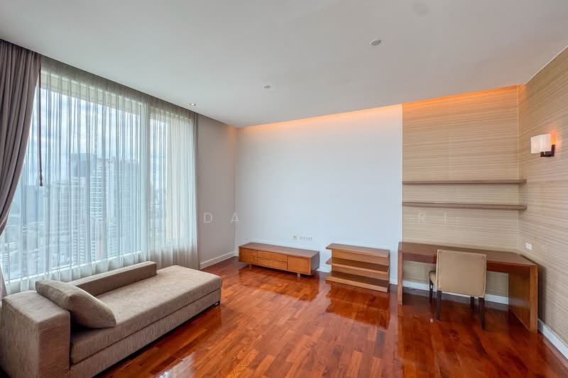 Baan Jamjuree, Bangkok, 42 Soi Sukhumvit 39, Khlong Tan Nua, Watthana, Bangkok, 4 Bedrooms, 370 sqm, Condo For Rent, by Ailada Ngamsri, 500333758 - DDproperty.com
