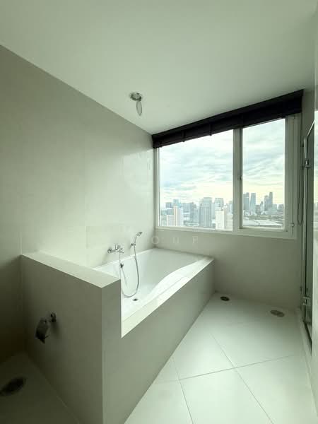 The Residence Sukhumvit 24, Bangkok, Soi Sukhumvit 24, Khong Tan, Khlong Toei, Bangkok, 4 Bedrooms, 320 sqm, Condo For Rent, by The Luxe Group, 500333774 - DDproperty.com