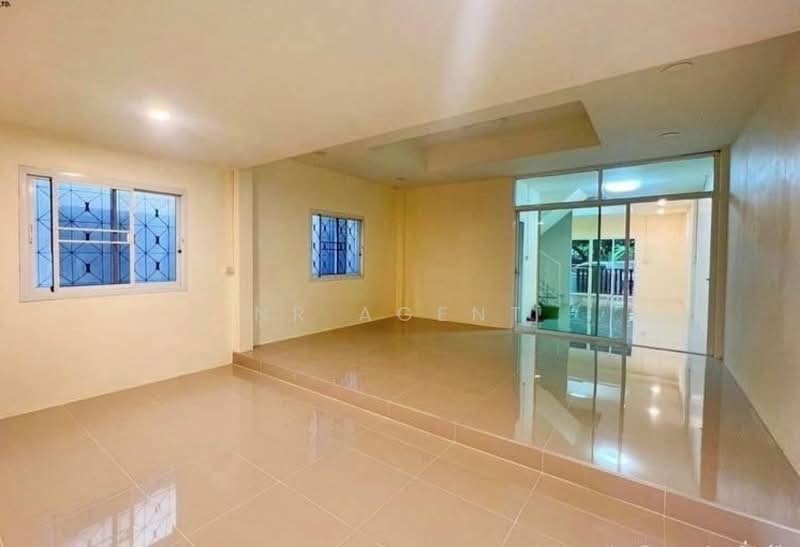 SIWAPHA, Nonthaburi, Pak Kret, Nonthaburi, 3 Bedrooms, 102 sqm, Townhouse For Sale, by NR AGENT, 500333791 - DDproperty.com
