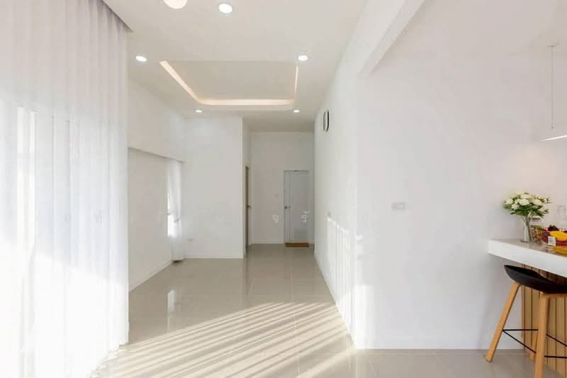 3-Bedroom Minimal-Modern House in Tha Rua, Chiang Mai., Chiang Mai, ชม.3013, Talat Kwan, Doi Saket, Chiang Mai, 3 Bedrooms, 125 sqm, Single Detached House For Sale, by หทัยรัตน์ จรัสอุไรสิน, 500333837 - DDproperty.com