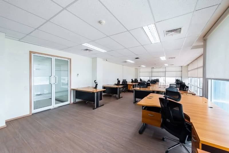 Fully furnished office For Rent at Muang Tong, Nonthaburi, Bang Phut, Pak Kret, Nonthaburi, , 300 sqm, Office Space For Rent, by Suphanan Saengsak, 500333862 - DDproperty.com