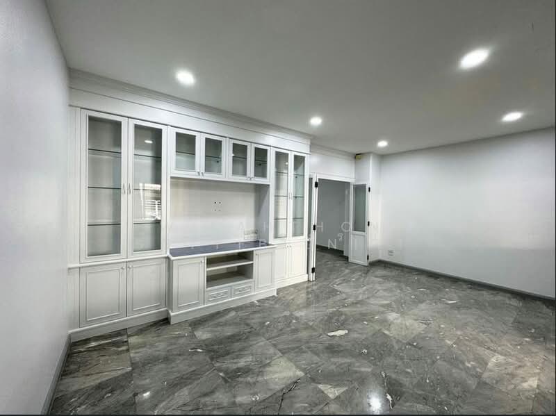 ขาย Townhouse 4 ชั้น 31.5 ตรว. หมู่บ้าน วราธร วิลล์ ซอยพัฒนากร 44, กรุงเทพ, พัฒนาการ, สวนหลวง, กรุงเทพ, 126 ตร.ม., ทาวน์เฮ้าส์ ขาย, โดย คุณ วิรธรณ์, 500333872 - DDproperty.com