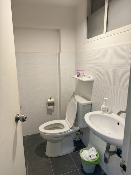 อาคารให้เช่า พร้อมพงษ์ สุขุมวิท : Building for rent, Phrom Phong, Sukhumvit, Bangkok, Khlong Tan Nua, Watthana, Bangkok, , 240 sqm, Shophouse For Rent, by TOAH T., 500333894 - DDproperty.com