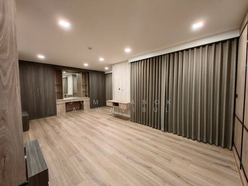 Somkid Gardens, Bangkok, Ploenchit, Lumphini, Pathum Wan, Bangkok, 3 Bedrooms, 251 sqm, Condo For Rent, by Jomchanok Aswavibul, 500333898 - DDproperty.com