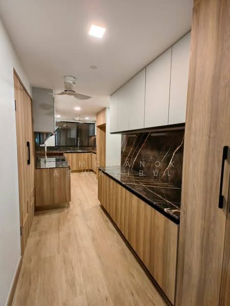 Somkid Gardens, Bangkok, Ploenchit, Lumphini, Pathum Wan, Bangkok, 3 Bedrooms, 251 sqm, Condo For Rent, by Jomchanok Aswavibul, 500333898 - DDproperty.com