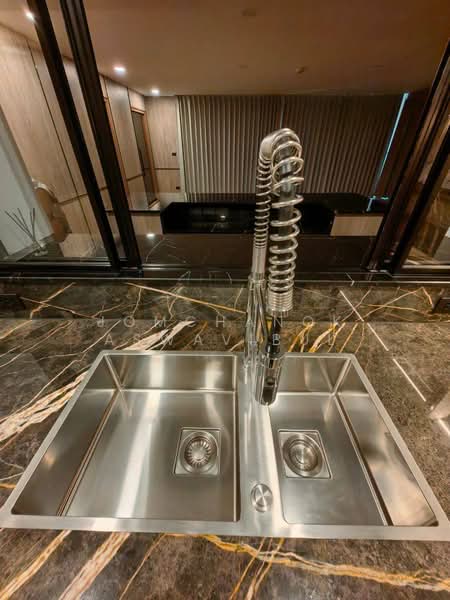 Somkid Gardens, Bangkok, Ploenchit, Lumphini, Pathum Wan, Bangkok, 3 Bedrooms, 251 sqm, Condo For Rent, by Jomchanok Aswavibul, 500333898 - DDproperty.com