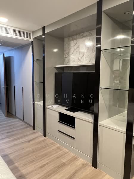 Somkid Gardens, Bangkok, Ploenchit, Lumphini, Pathum Wan, Bangkok, 3 Bedrooms, 251 sqm, Condo For Rent, by Jomchanok Aswavibul, 500333898 - DDproperty.com