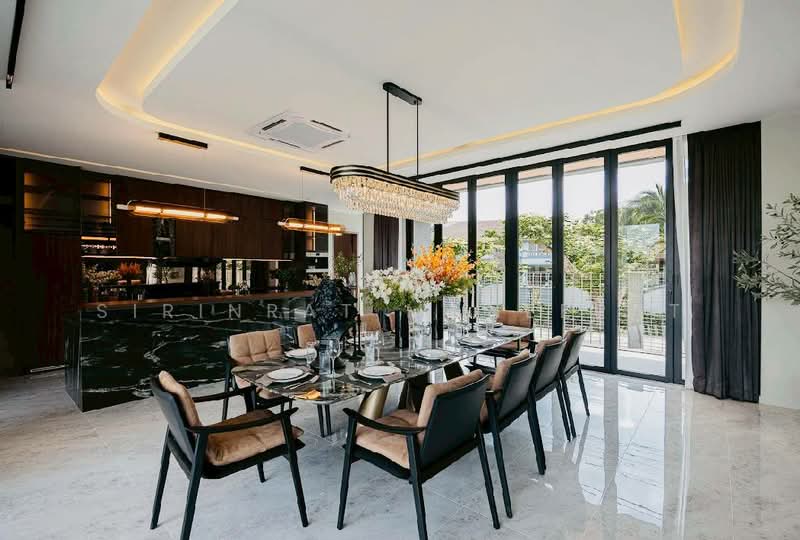 บ้าน Modern Luxury ดีไซน์โดดเด่นด้วยการผสมผสานวัสดุระดับพรีเมียม ทั้งเหล็ก ไม้ กระจก และหินลวดลายเฉพ, Chiang Mai, San Phak Wan, Hang Dong, Chiang Mai, 5 Bedrooms, 946 sqm, Single Detached House For Sale, by Sirinrat Maneerat, 500333900 - DDproperty.com
