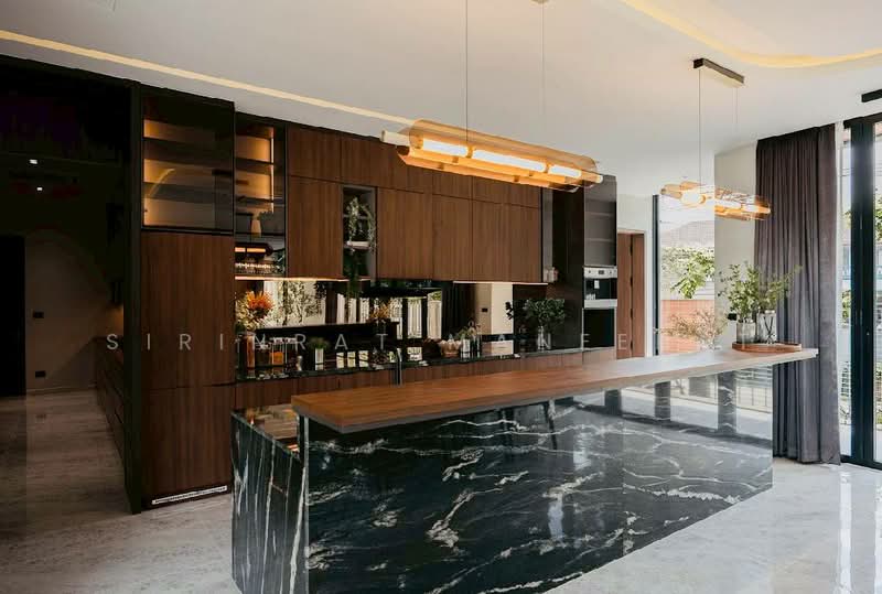 บ้าน Modern Luxury ดีไซน์โดดเด่นด้วยการผสมผสานวัสดุระดับพรีเมียม ทั้งเหล็ก ไม้ กระจก และหินลวดลายเฉพ, Chiang Mai, San Phak Wan, Hang Dong, Chiang Mai, 5 Bedrooms, 946 sqm, Single Detached House For Sale, by Sirinrat Maneerat, 500333900 - DDproperty.com