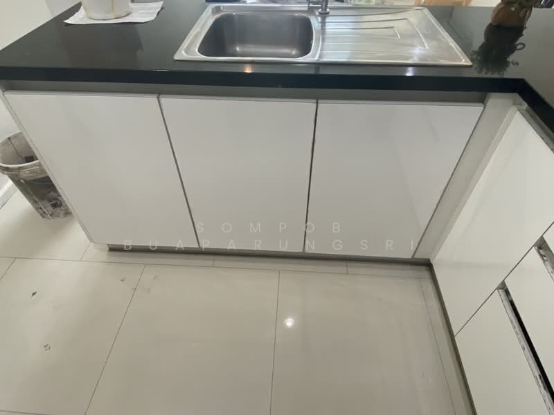 Wind Sukhumvit 23, Bangkok, 136 Soi Sukhumvit 23, Sukhumvit Road, Khlongtoei Nua, Watthana, Bangkok, 2 Bedrooms, 80 sqm, Condo For Rent, by Sompob Buaparungsri, 500333903 - DDproperty.com