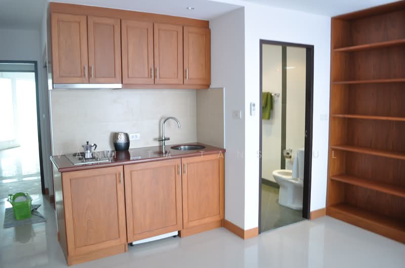 Jada Beach Condo, Chon Buri (Pattaya), 9 เทพประสิทธิ์, Nong Pru, Bang Lamung (Pattaya), Chon Buri (Pattaya), Studio, 46 sqm, Condo For Sale, by Vanitta Tansakul, 500333942 - DDproperty.com