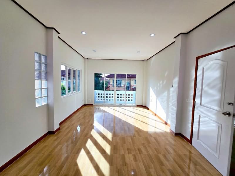 เดอะ สวีท การ์เด้นวิลล์ 2, Bangkok, Sam Wa Tawan Tok, Khlong Sam Wa, Bangkok, 3 Bedrooms, 200 sqm, Single Detached House For Sale, by ปภัชญา ธนัตถ์ภรณ์, 500333953 - DDproperty.com