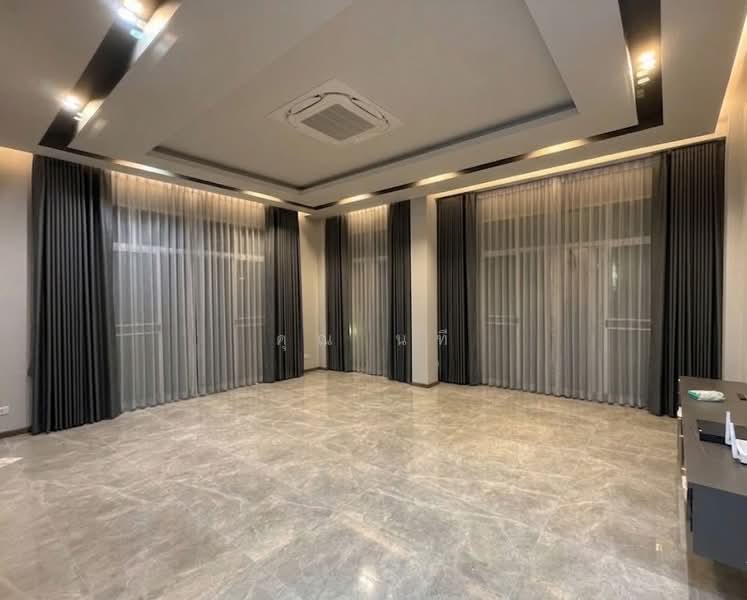 Three-story detached soi naknivad 30 4 bedrooms 4 bathrooms 4 4 parking spaces 1 multipurpose room, Bangkok, นาคนิวาส, Lat Phrao, Bangkok, 3 Bedrooms, 290 sqm, Single Detached House For Sale, by คุณ นที, 500333995 - DDproperty.com