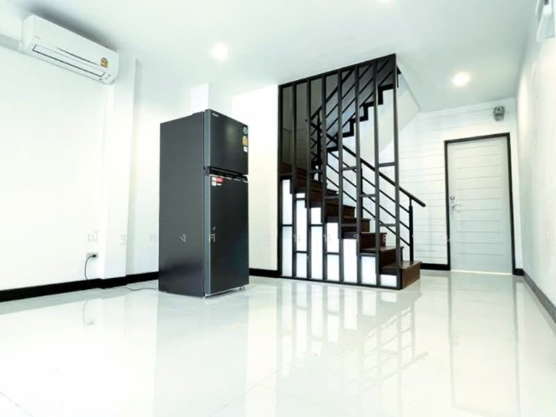ไม่พบโครงการ, Bangkok, ศรีนครินทร์ อ่อนนุช, Bang Chak, Phra Khanong, Bangkok, , 208 sqm, Shophouse For Rent, by ณัฐพงศ์ สุนทรอรุณ, 500334015 - DDproperty.com
