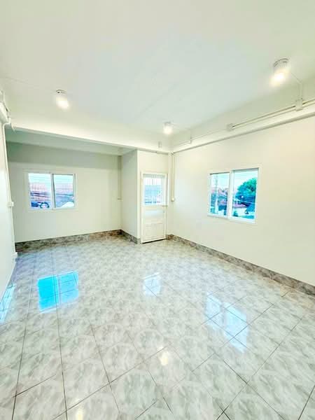 ไม่พบโครงการ, Samut Prakan, สุขุมวิท โรงเรียนนายเรือ 1.2กม., Bang Muang Mai, Muang Samut Prakarn, Samut Prakan, , 370 sqm, Shophouse For Rent, by ณัฐพงศ์ สุนทรอรุณ, 500334020 - DDproperty.com