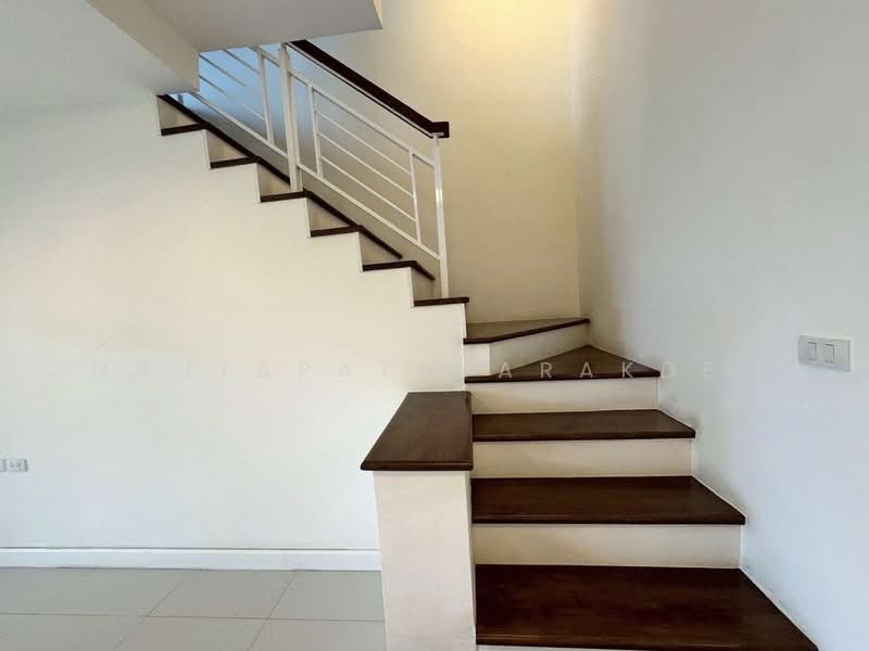 Town Avenue Srinagarindra, Bangkok, Soi On Nut 68, Suan Luang, Bangkok, 3 Bedrooms, 195 sqm, Townhouse For Sale, by Nantapat Warakdee, 500334030 - DDproperty.com