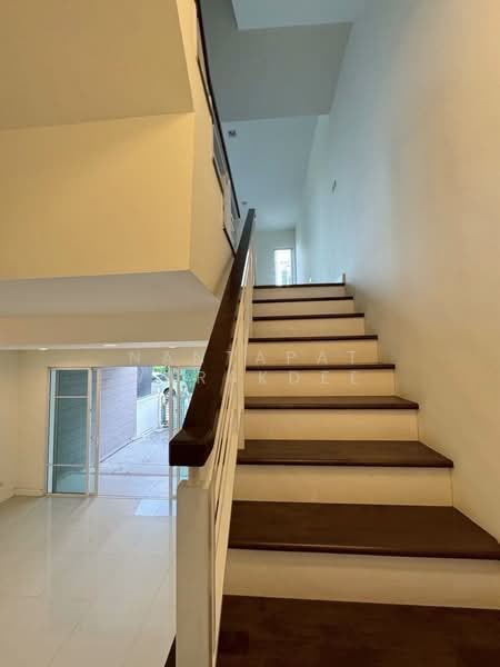 Town Avenue Srinagarindra : ทาวน์ อเวนิว ศรีนครินทร์, กรุงเทพ, ซอยอ่อนนุช 68, สวนหลวง, กรุงเทพ, 195 ตร.ม., ทาวน์เฮ้าส์ ขาย, โดย Nantapat Warakdee, 500334030 - DDproperty.com