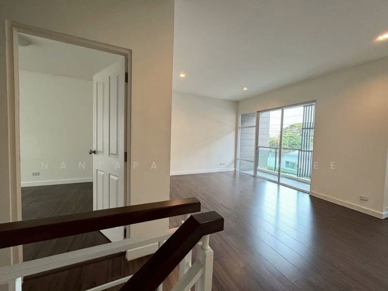 Town Avenue Srinagarindra, Bangkok, Soi On Nut 68, Suan Luang, Bangkok, 3 Bedrooms, 195 sqm, Townhouse For Sale, by Nantapat Warakdee, 500334030 - DDproperty.com