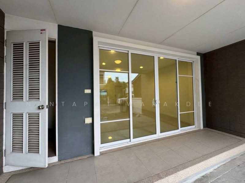 Town Avenue Srinagarindra, Bangkok, Soi On Nut 68, Suan Luang, Bangkok, 3 Bedrooms, 195 sqm, Townhouse For Sale, by Nantapat Warakdee, 500334030 - DDproperty.com