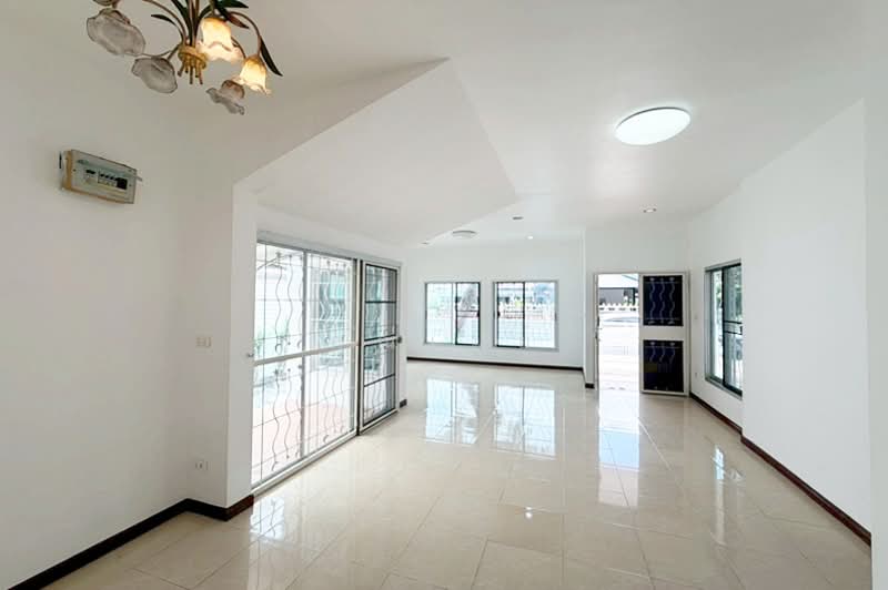 วนาสิริพาร์ควิวล์, Pathum Thani, ถนนราชพฤกษ์, Khlong Phra Udom, Lat Lum Kaeo, Pathum Thani, 3 Bedrooms, 190 sqm, Single Detached House For Sale, by คุณเมย์, 500334033 - DDproperty.com
