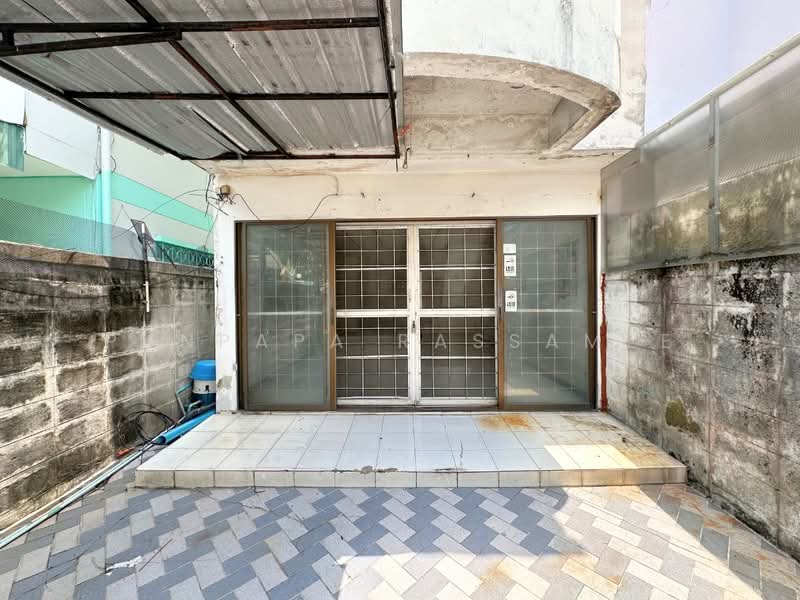ทาวน์เฮาส์ ซอยลาดปลาเค้า72 : Lat Plakhao 72, Bangkok, Anusaowari, Bang Khen, Bangkok, 2 Bedrooms, 120 sqm, Townhouse For Sale, by Punpapa Rassamee, 500334047 - DDproperty.com