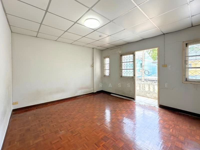ทาวน์เฮาส์ ซอยลาดปลาเค้า72 : Lat Plakhao 72, Bangkok, Anusaowari, Bang Khen, Bangkok, 2 Bedrooms, 120 sqm, Townhouse For Sale, by Punpapa Rassamee, 500334047 - DDproperty.com