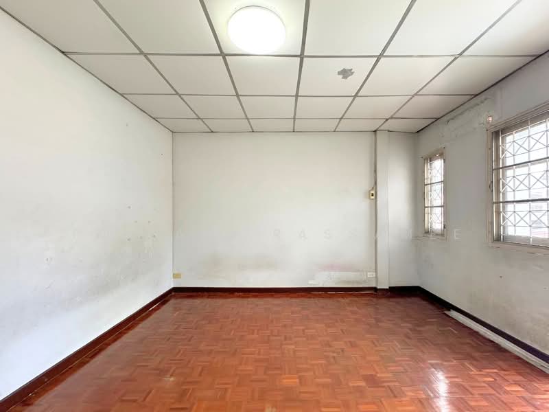 ทาวน์เฮาส์ ซอยลาดปลาเค้า72 : Lat Plakhao 72, Bangkok, Anusaowari, Bang Khen, Bangkok, 2 Bedrooms, 120 sqm, Townhouse For Sale, by Punpapa Rassamee, 500334047 - DDproperty.com