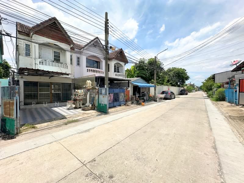 ทาวน์เฮาส์ ซอยลาดปลาเค้า72 : Lat Plakhao 72, Bangkok, Anusaowari, Bang Khen, Bangkok, 2 Bedrooms, 120 sqm, Townhouse For Sale, by Punpapa Rassamee, 500334047 - DDproperty.com