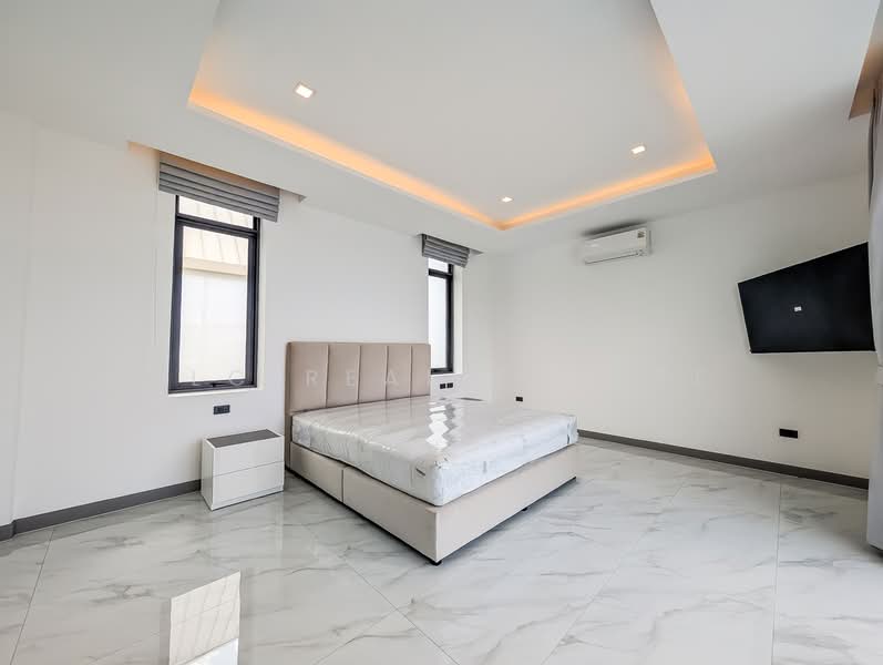 Pool Villa East Pattaya Chak Nok Quiet Luxury Living, Chon Buri (Pattaya), Bang Lamung, Bang Lamung (Pattaya), Chon Buri (Pattaya), 3 Bedrooms, 243 sqm, Villa For Sale, by PLC Real Estate, 500334060 - DDproperty.com