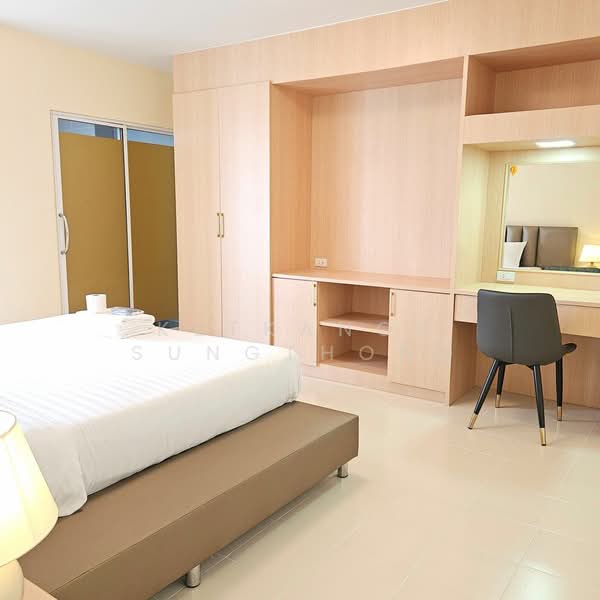 Omni Suites Aparts-Hotel, Bangkok, 25 Soi Srinakarin 9, Suan Luang, Bangkok, 1 Bedroom, 56 sqm, Apartment For Rent, by Ketkanok Sungthong, 500334109 - DDproperty.com