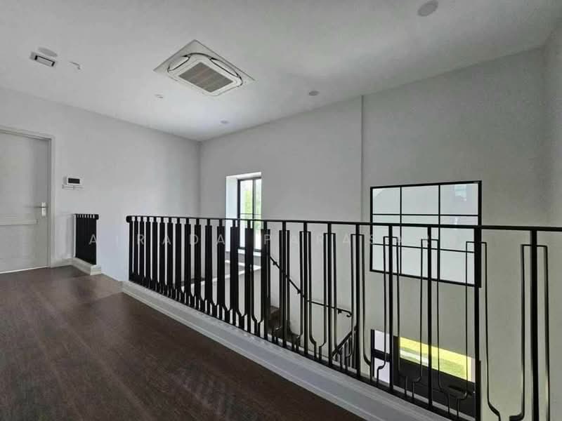 Nantawan Pinklao-Kanchana, Bangkok, 99 Asawaphichet Road, Bang Ra Mat, Taling Chan, Bangkok, 4 Bedrooms, 304 sqm, Single Detached House For Rent, by Airada Parasarn, 500334117 - DDproperty.com
