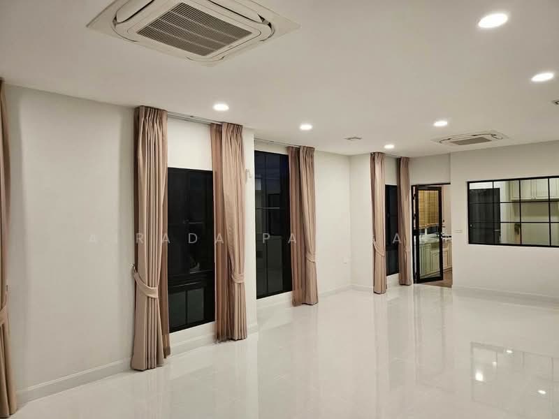 Nantawan Pinklao-Kanchana : นันทวัน ปิ่นเกล้า - กาญจนา, กรุงเทพ, 99 ถนนอัศวพิเชษฐ์, บางระมาด, ตลิ่งชัน, กรุงเทพ, 304 ตร.ม., บ้านเดี่ยว ให้เช่า, โดย Airada Parasarn, 500334117 - DDproperty.com