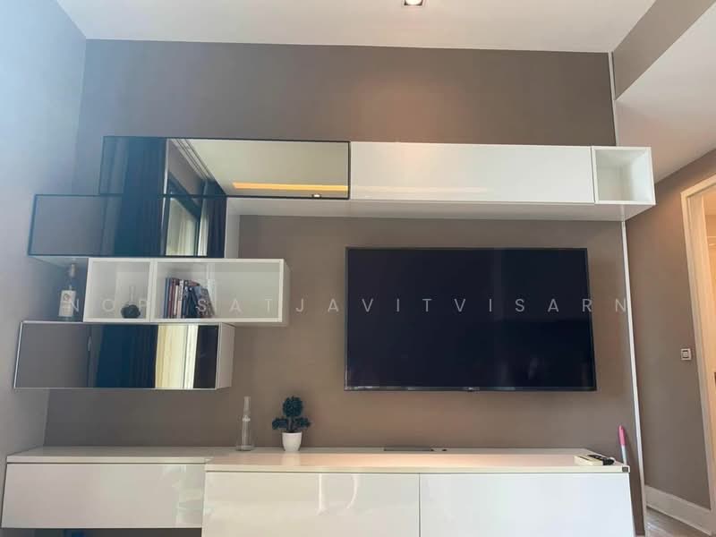 Equinox Phahol Vibha, Bangkok, 345 Paholyothin Road, Jom Phon, Chatuchak, Bangkok, 2 Bedrooms, 63 sqm, Condo For Rent, by Nop Satjavitvisarn, 500334119 - DDproperty.com