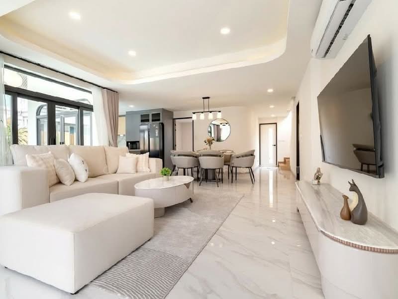 Luxury Renovated Pool Villa for Sale Modern in Central Pattaya, Chon Buri (Pattaya), Bang Lamung, Bang Lamung (Pattaya), Chon Buri (Pattaya), 3 Bedrooms, 265 sqm, Villa For Sale, by PLC Real Estate, 500334141 - DDproperty.com