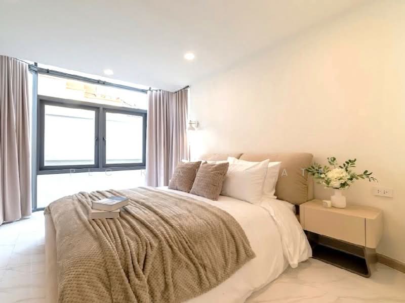 Luxury Renovated Pool Villa for Sale Modern in Central Pattaya, Chon Buri (Pattaya), Bang Lamung, Bang Lamung (Pattaya), Chon Buri (Pattaya), 3 Bedrooms, 265 sqm, Villa For Sale, by PLC Real Estate, 500334141 - DDproperty.com