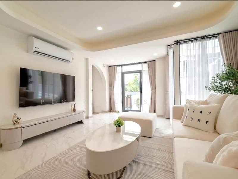 Luxury Renovated Pool Villa for Sale Modern in Central Pattaya, Chon Buri (Pattaya), Bang Lamung, Bang Lamung (Pattaya), Chon Buri (Pattaya), 3 Bedrooms, 265 sqm, Villa For Sale, by PLC Real Estate, 500334141 - DDproperty.com