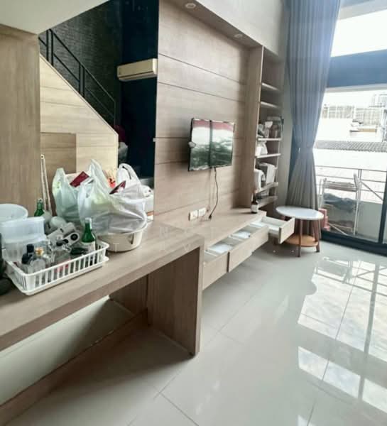 L Loft Ratchada 19, Bangkok, Soi Ratchada 19, Jom Phon, Chatuchak, Bangkok, 1 Bedroom, 40 sqm, Condo For Sale, by Nop Satjavitvisarn, 500334157 - DDproperty.com