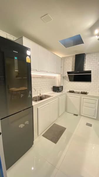 Golden Town Sukhumvit-Bearing Station, Samut Prakan, Soi Tesabansamrongtai 6, Sam Rong, Phra Pra Daeng, Samut Prakan, 3 Bedrooms, 96 sqm, Townhouse For Rent, by Airada Parasarn, 500334169 - DDproperty.com