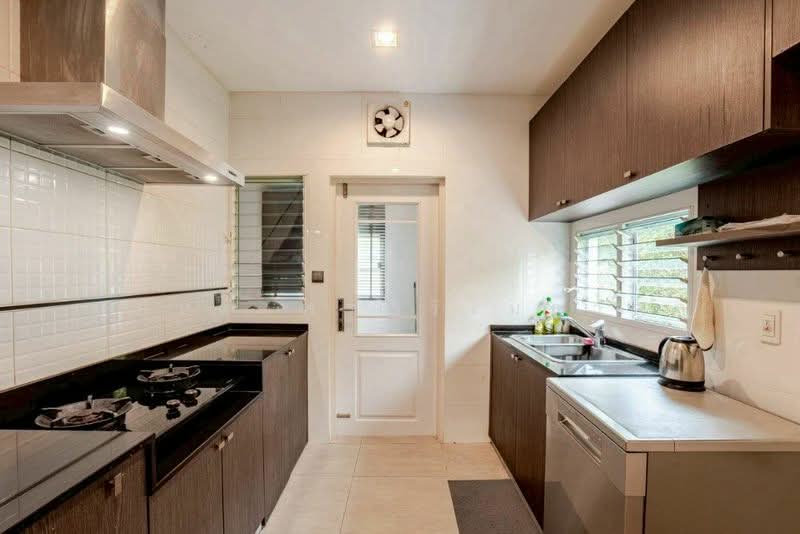Nantawan Ramintra-Paholyothin 50, Bangkok, Thep Rak Road, Tha Rang, Bang Khen, Bangkok, 4 Bedrooms, 291 sqm, Single Detached House For Rent, by ณภัทร พรสิริเมธากุล, 500334170 - DDproperty.com