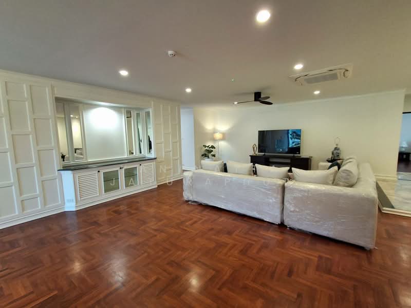 The Lanai Private Residence, Bangkok, 33 Sukhumvit 26, Khong Tan, Khlong Toei, Bangkok, 4 Bedrooms, 350 sqm, Apartment For Rent, by Yaninatta Jaturaphut, 500334185 - DDproperty.com