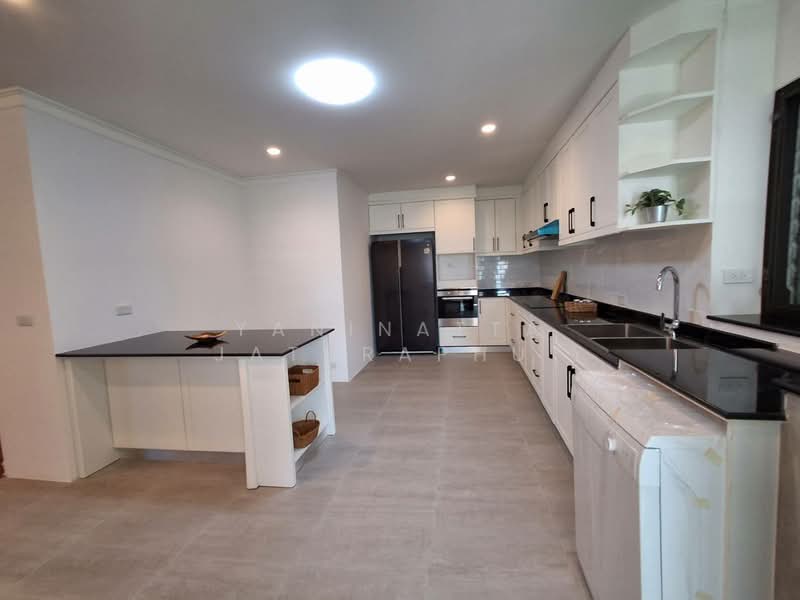 The Lanai Private Residence, Bangkok, 33 Sukhumvit 26, Khong Tan, Khlong Toei, Bangkok, 4 Bedrooms, 350 sqm, Apartment For Rent, by Yaninatta Jaturaphut, 500334185 - DDproperty.com