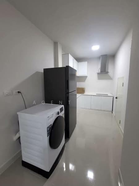 Baan Klang Muang Ramintra 83 Station, Bangkok, 16 Kanchanaphisek Road, Ram Inthra, Khan Na Yao, Bangkok, 4 Bedrooms, 218 sqm, Townhouse For Rent, by Agent Pla, 500334201 - DDproperty.com