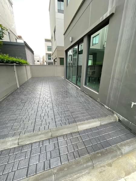 Baan Klang Muang Ramintra 83 Station, Bangkok, 16 Kanchanaphisek Road, Ram Inthra, Khan Na Yao, Bangkok, 4 Bedrooms, 218 sqm, Townhouse For Rent, by Agent Pla, 500334201 - DDproperty.com