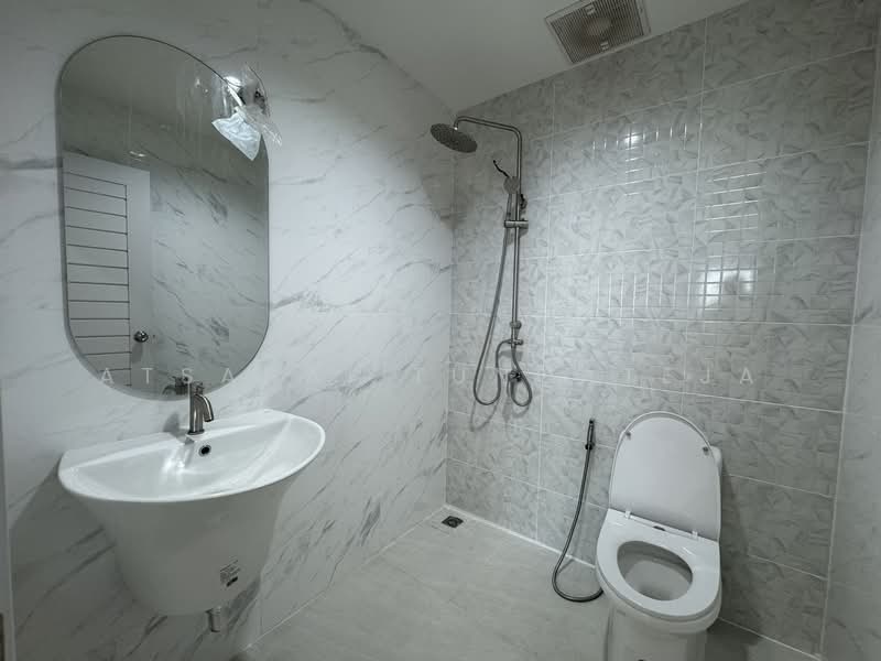 โชคชัย 4 ซอย 40, Bangkok, โชคชัย 4, Lat Phrao, Bangkok, 3 Bedrooms, 100 sqm, Townhouse For Sale, by Atsanai Tungateja, 500334224 - DDproperty.com