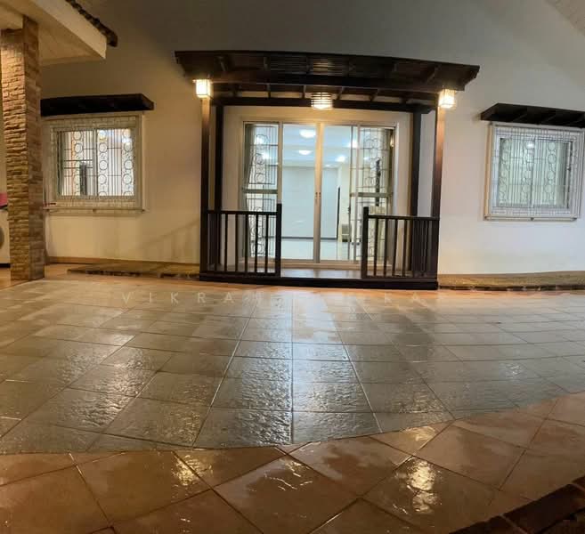 undefined, Chon Buri (Pattaya), Nong Pru, Bang Lamung (Pattaya), Chon Buri (Pattaya), 4 Bedrooms, 340 sqm, Single Detached House For Rent, by Vikrant Kokar, 500334233 - DDproperty.com